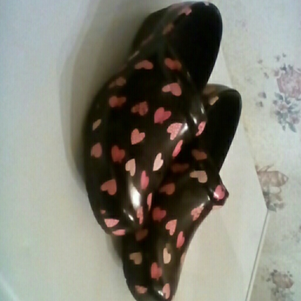 Rain shoes slip resistant